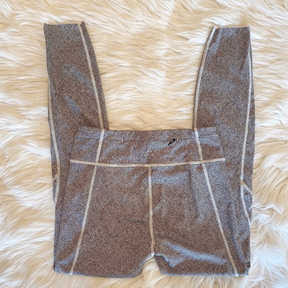 Varley Bates Herringbone Design Leggings - Picture 5 of 8